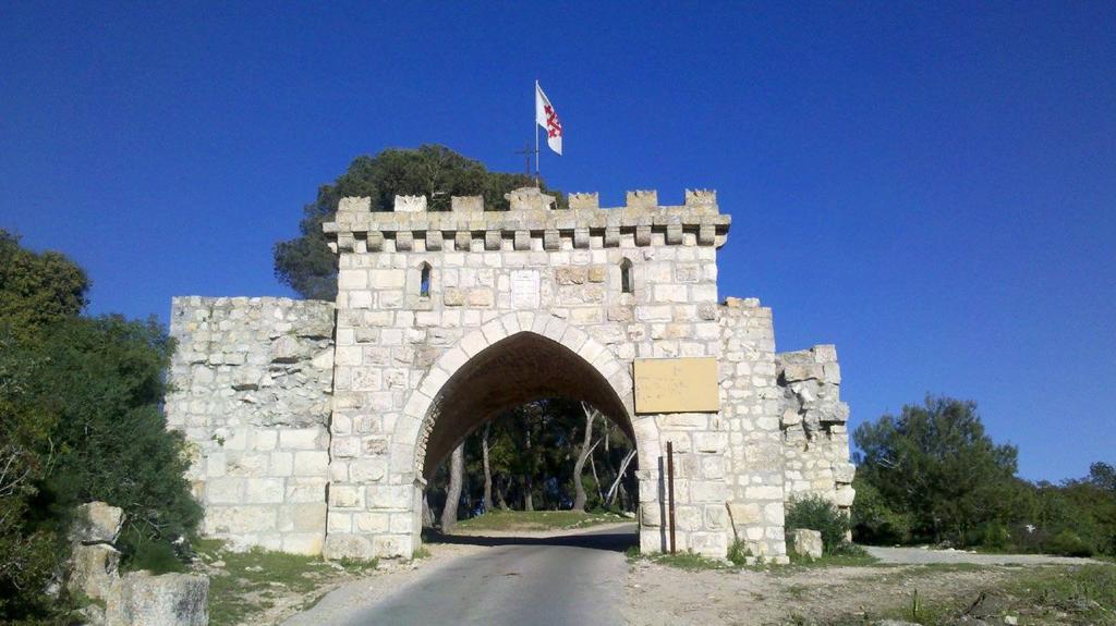 Pearl Of The Valley Hotel Kfar Tavor Экстерьер фото