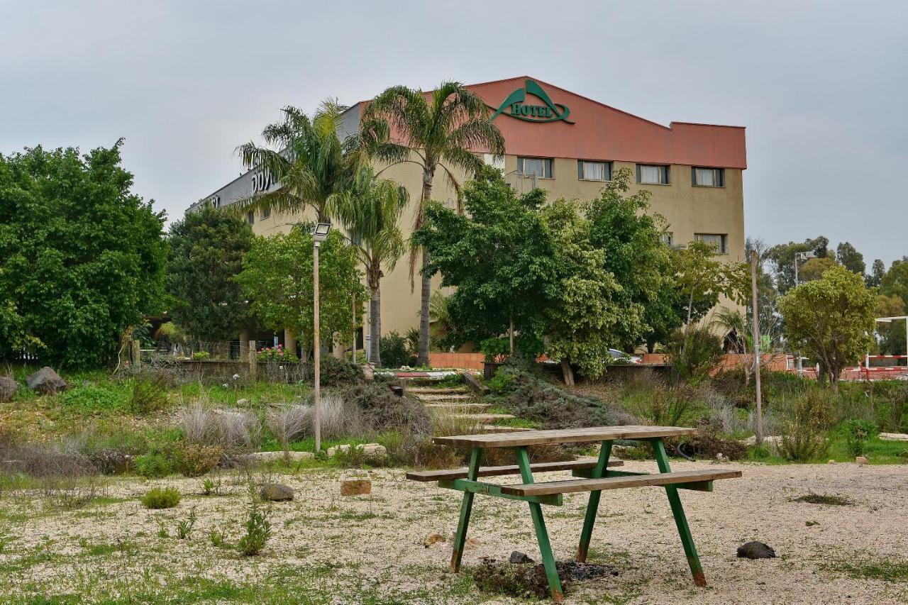 Pearl Of The Valley Hotel Kfar Tavor Экстерьер фото