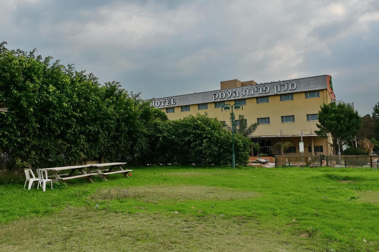 Pearl Of The Valley Hotel Kfar Tavor Экстерьер фото