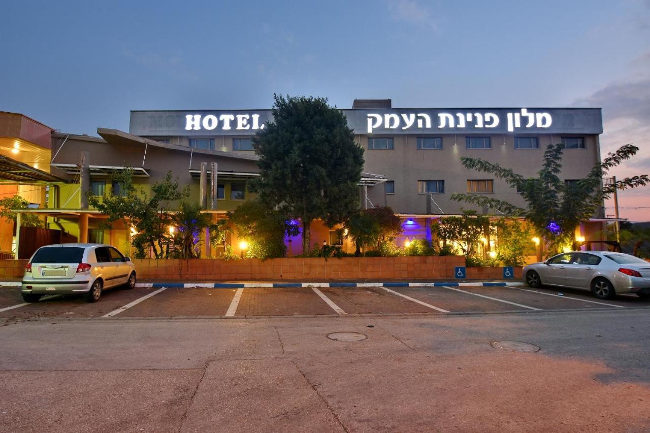 Pearl Of The Valley Hotel Kfar Tavor Экстерьер фото